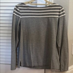 Grey top with white stripes from cute side slits